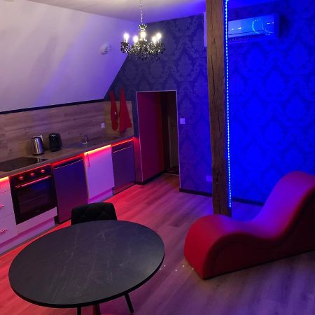 Love Room Avec Jacuzzi Prive Bonnetable Dış mekan fotoğraf