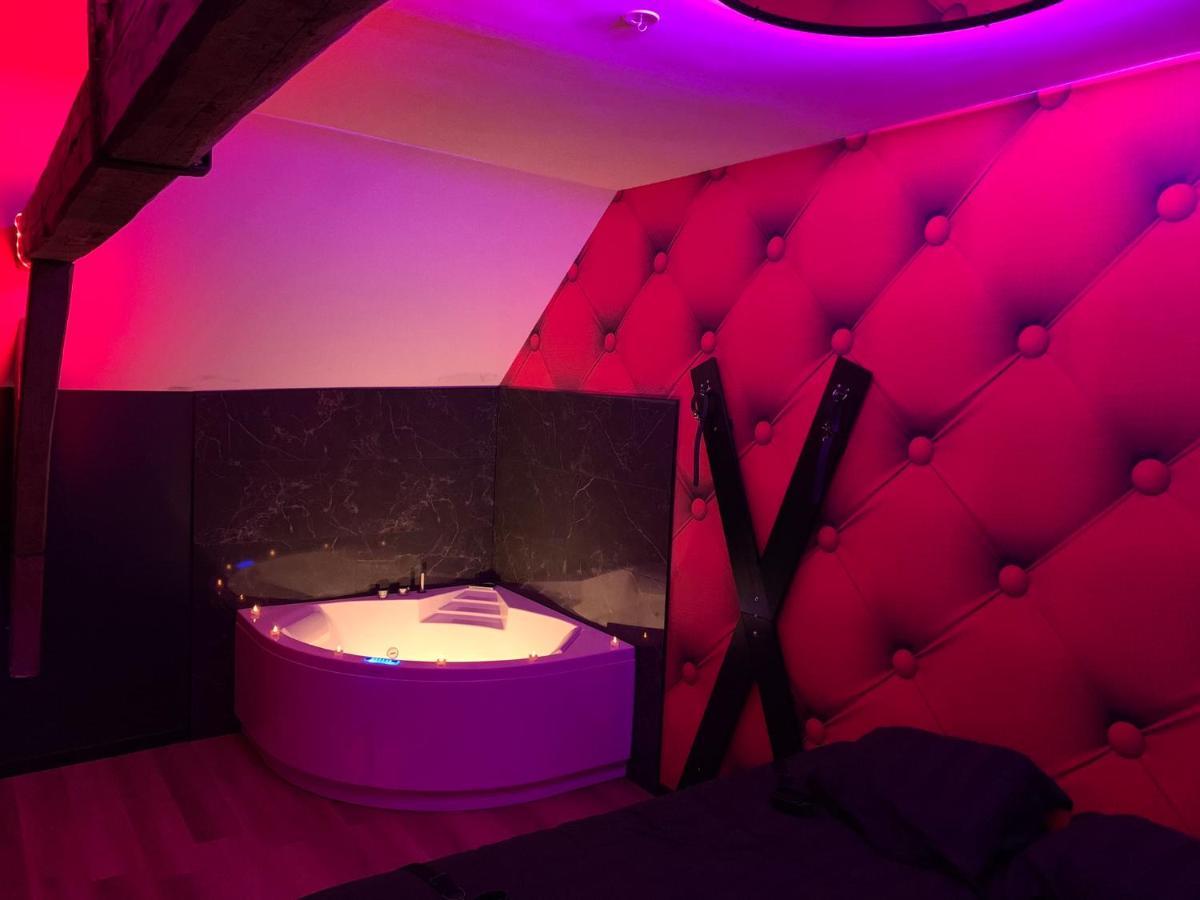 Love Room Avec Jacuzzi Prive Bonnetable Dış mekan fotoğraf